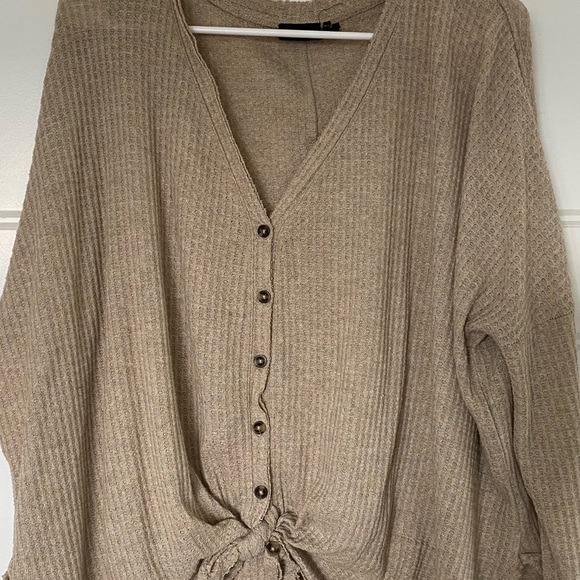 Long Sleeve, comfortable top - Picture 3 of 3